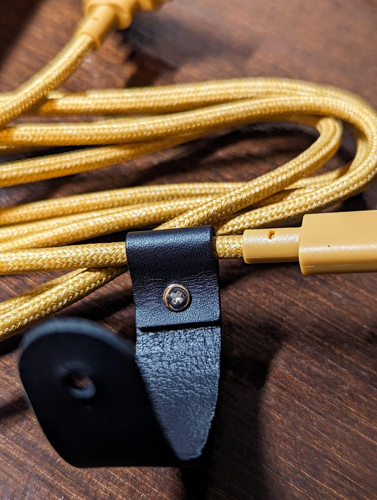 Perfect travel cable