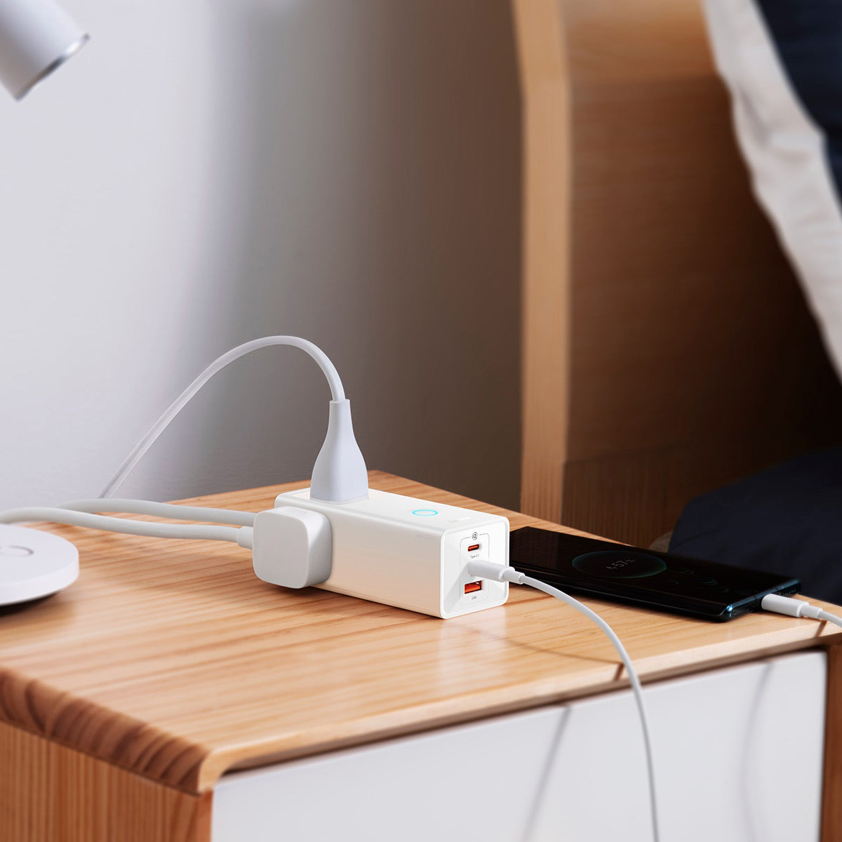 baseus-powercombo-pro-6-port-40w-usb-c-power-strip-with-3-ac-outlets image 7