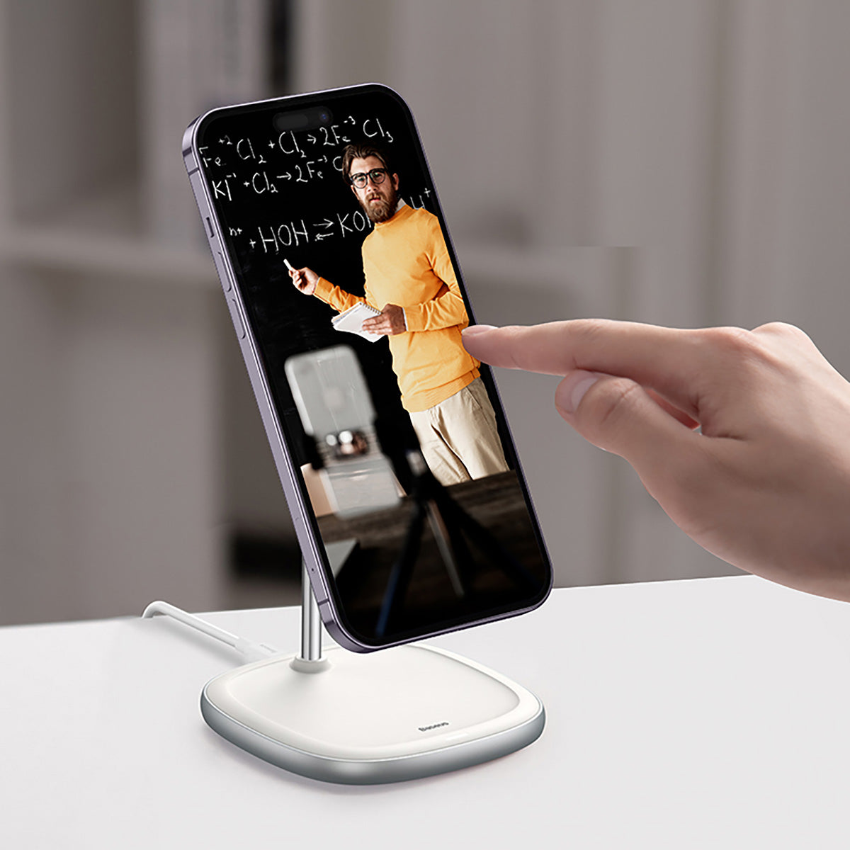 baseus-swan-magnetic-magsafe-charger-stand-15w-wireless-charging image 7